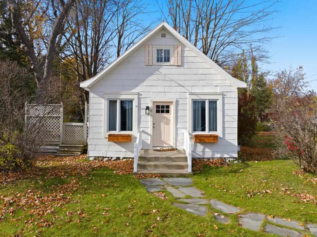 685 Harrison Street Harbor Springs MI 49740
