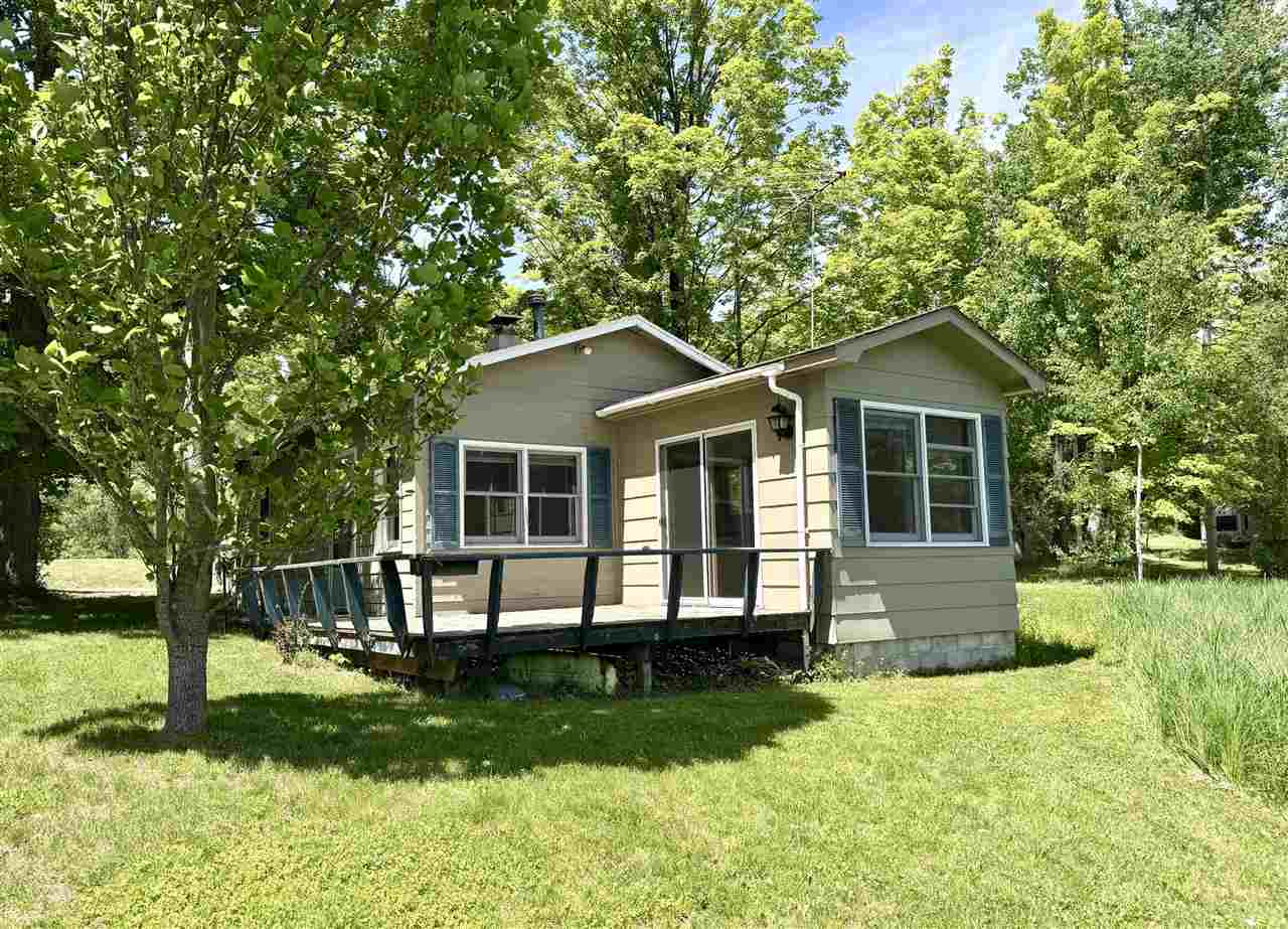 8614 Pete's Landing Ellsworth MI 49729