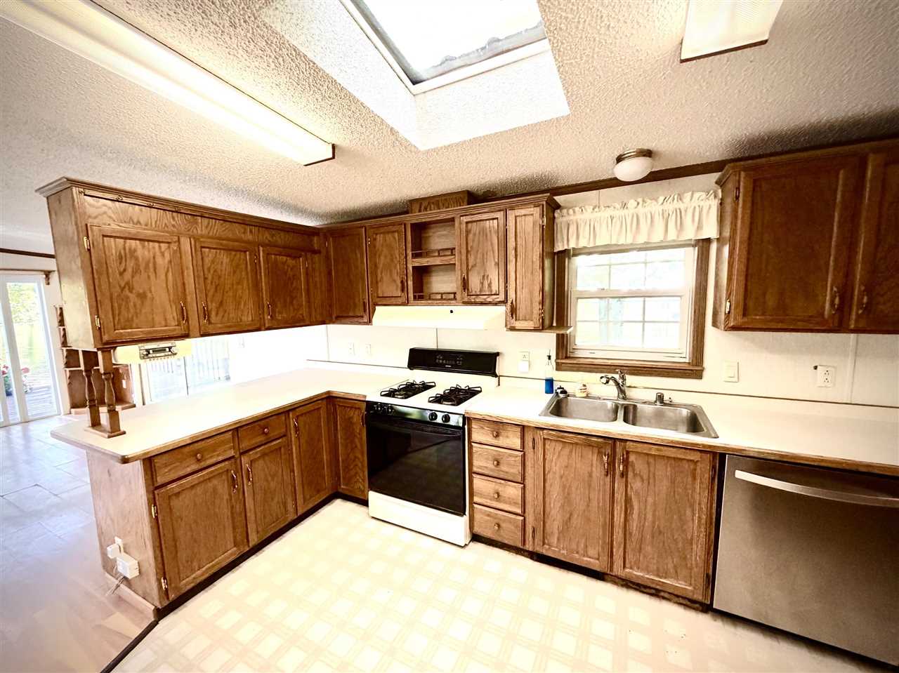 8614 Pete's Landing Ellsworth MI 49729