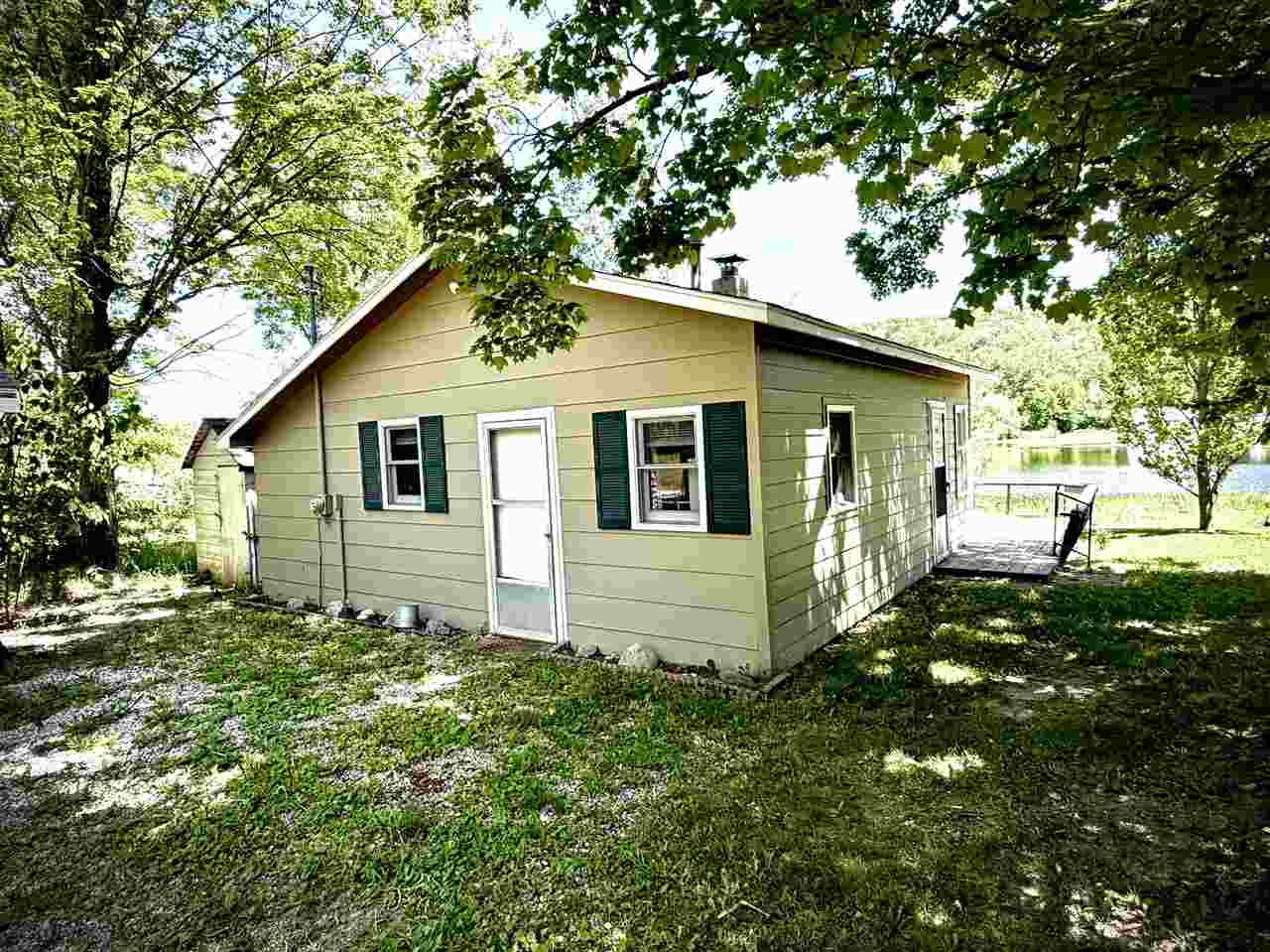 8614 Pete's Landing Ellsworth MI 49729