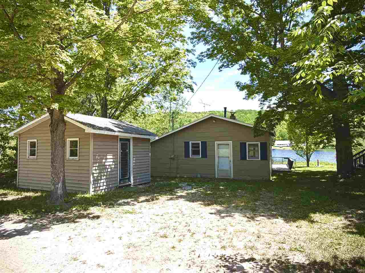8614 Pete's Landing Ellsworth MI 49729