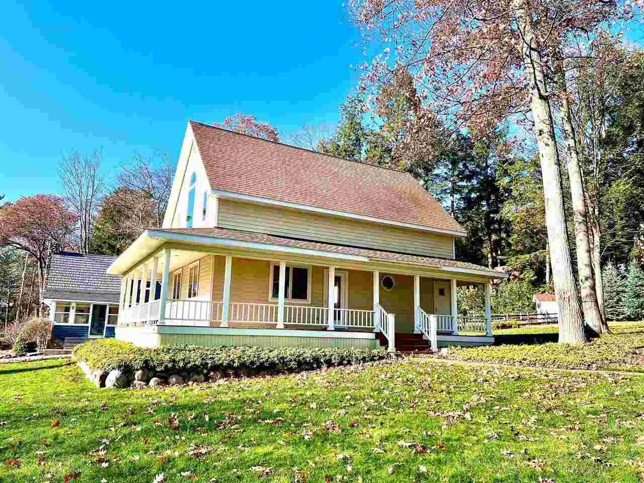 1807 North Shore Drive Walloon Lake MI 49796