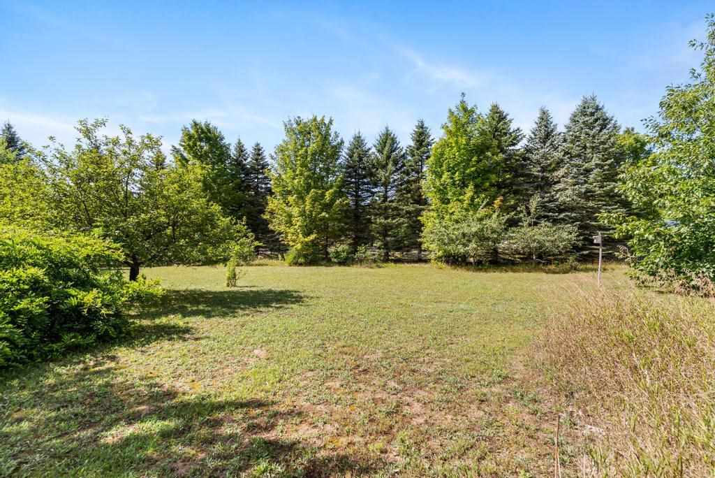 7126 S Pleasantview Harbor Springs MI 49740