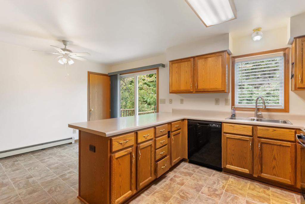 7126 S Pleasantview Harbor Springs MI 49740