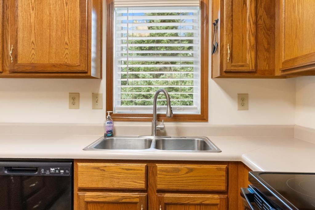 7126 S Pleasantview Harbor Springs MI 49740