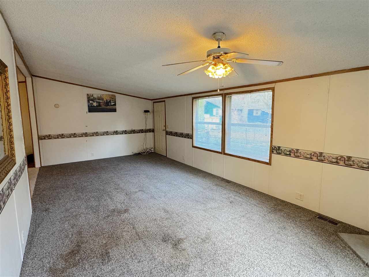 10285 Scanlon Drive Cheboygan MI 49721