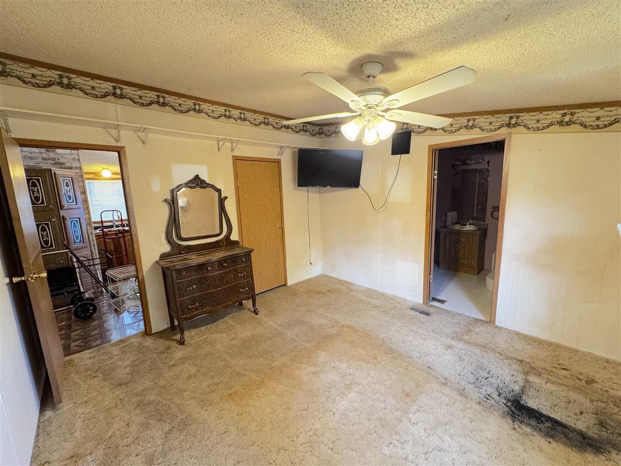 10285 Scanlon Drive Cheboygan MI 49721