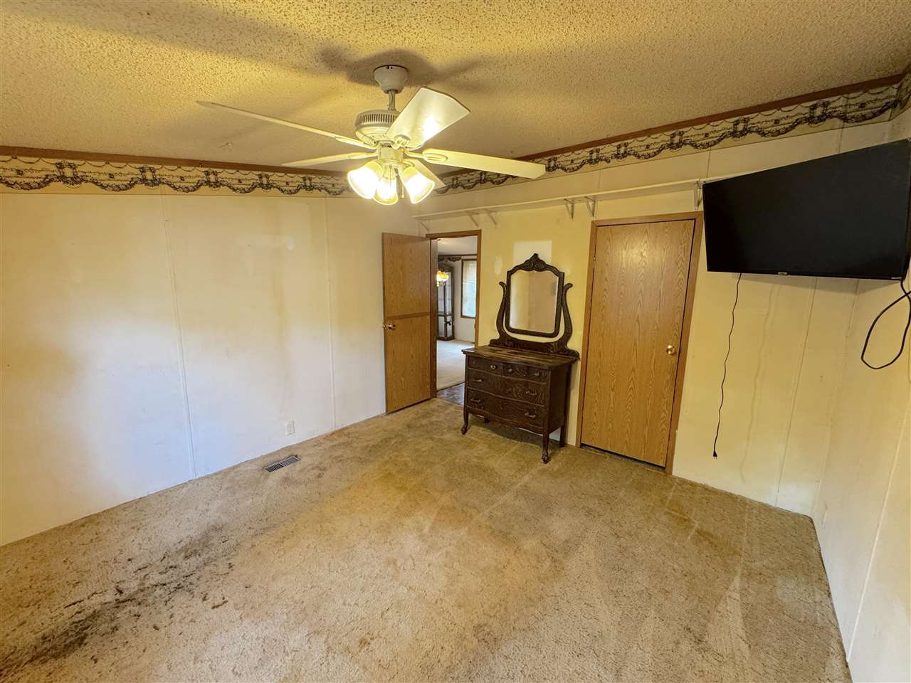 10285 Scanlon Drive Cheboygan MI 49721