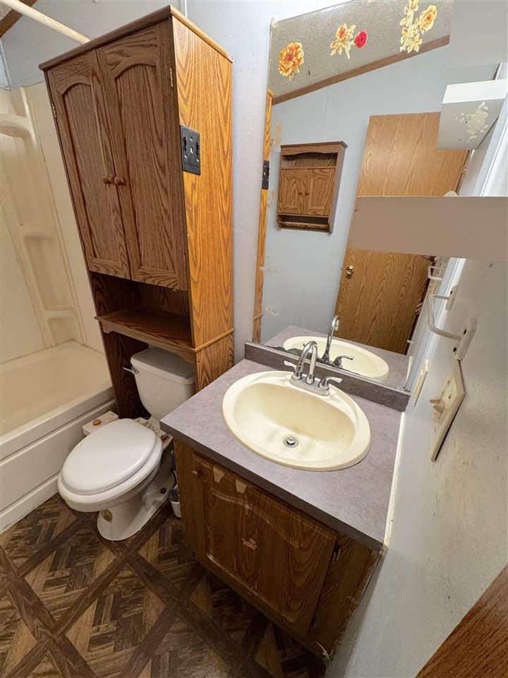 10285 Scanlon Drive Cheboygan MI 49721