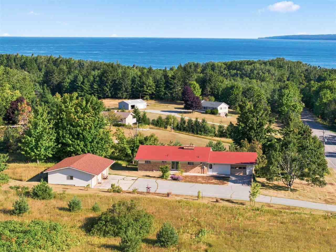 10617 Murray Roads Charlevoix MI 49720