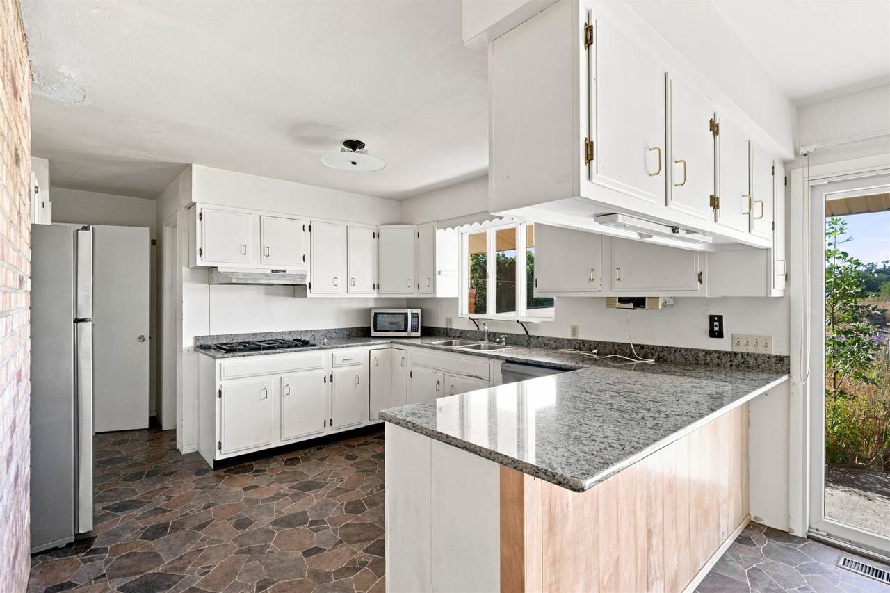 10617 Murray Roads Charlevoix MI 49720