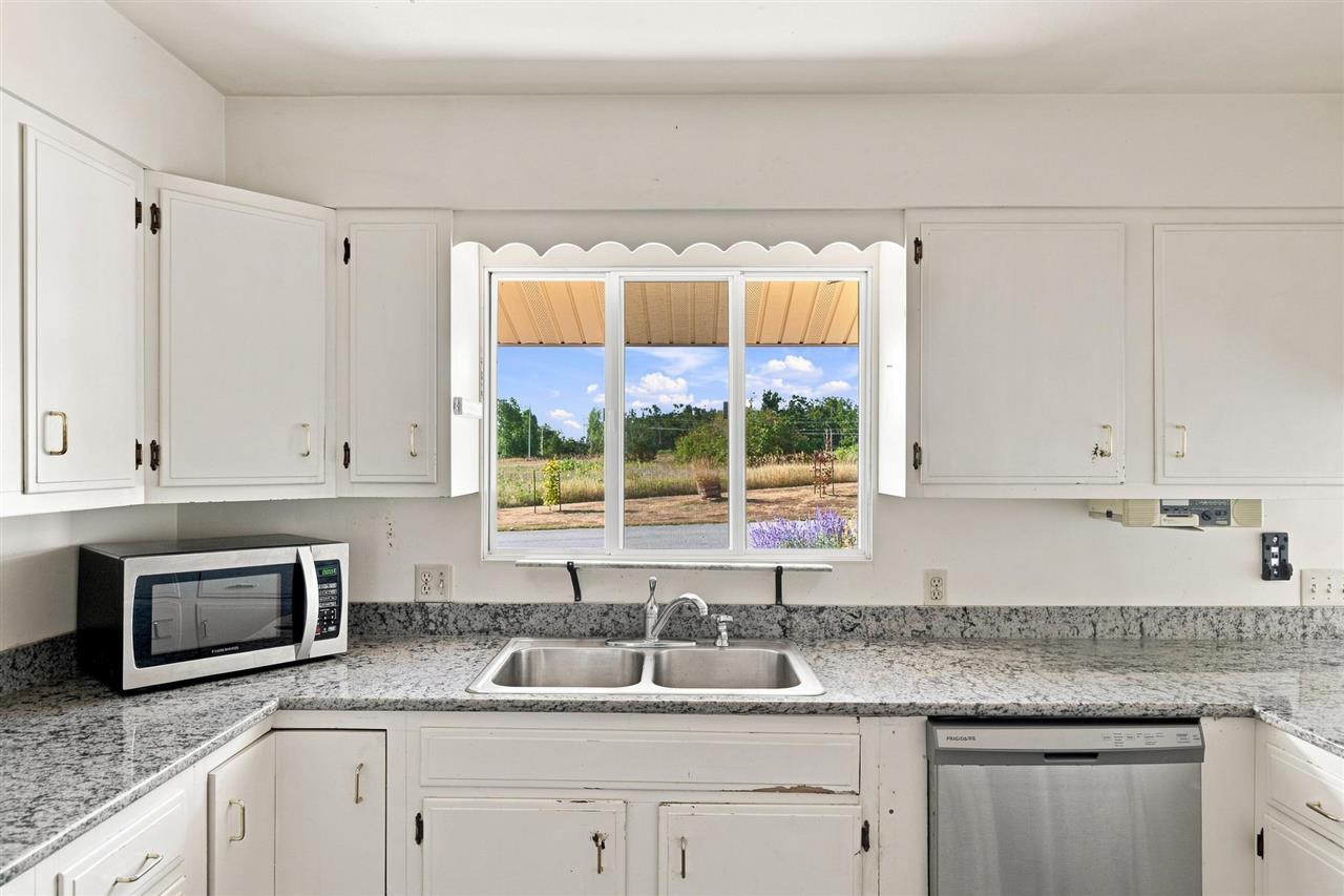 10617 Murray Roads Charlevoix MI 49720