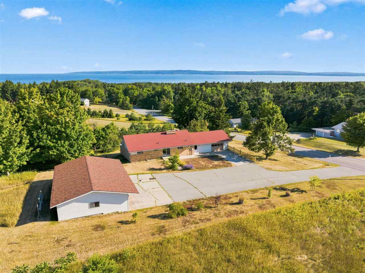 10617 Murray Roads Charlevoix MI 49720