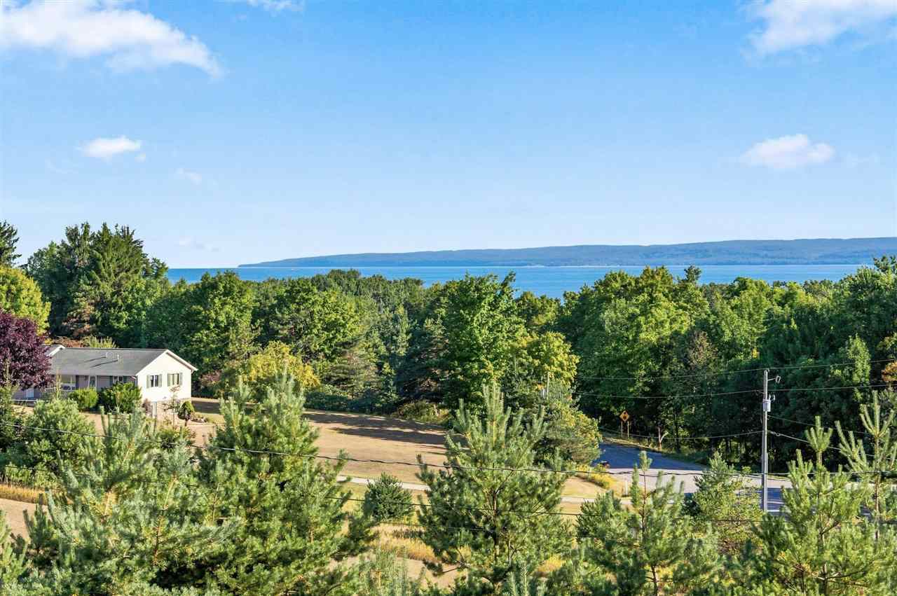 10617 Murray Roads Charlevoix MI 49720