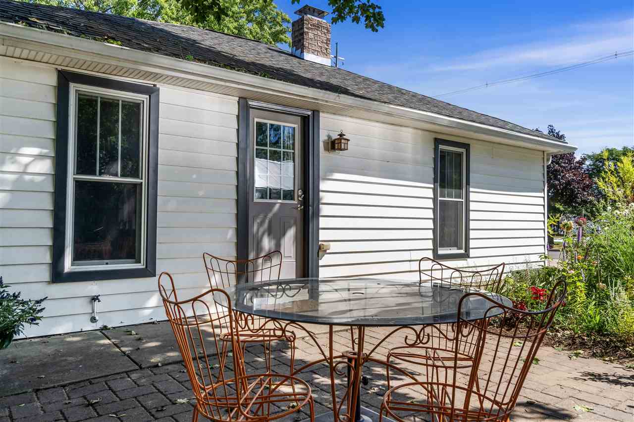 907 Bridge Street Charlevoix MI 49720