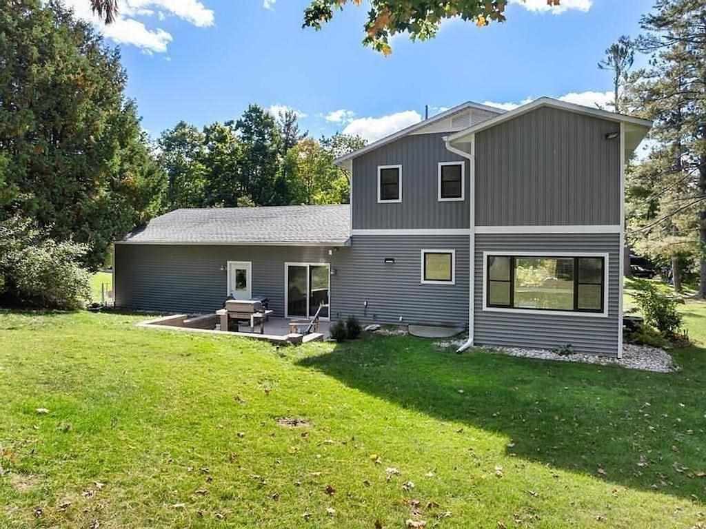 540 W Summit Street Harbor Springs MI 49740