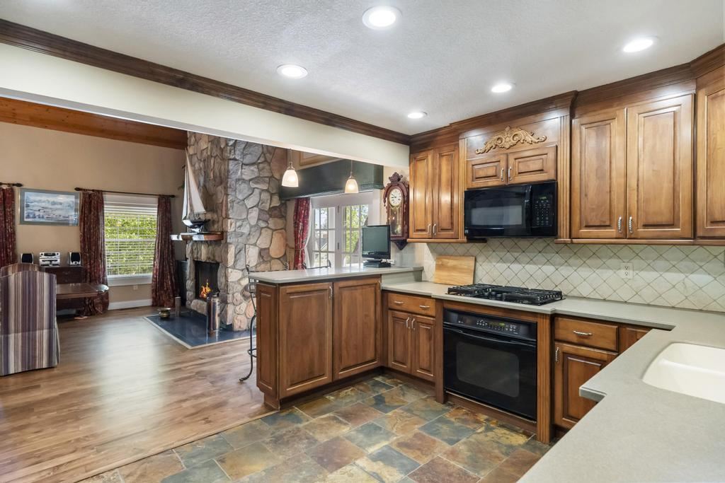 214 Newman Street Charlevoix MI 49720