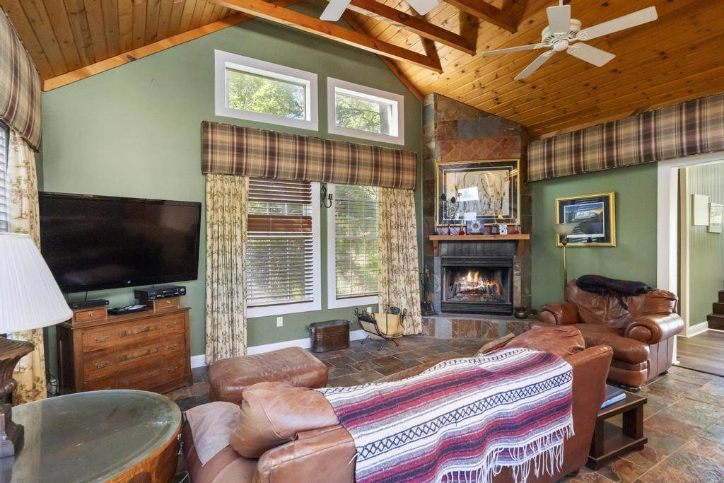 214 Newman Street Charlevoix MI 49720