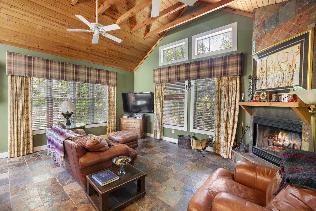 214 Newman Street Charlevoix MI 49720