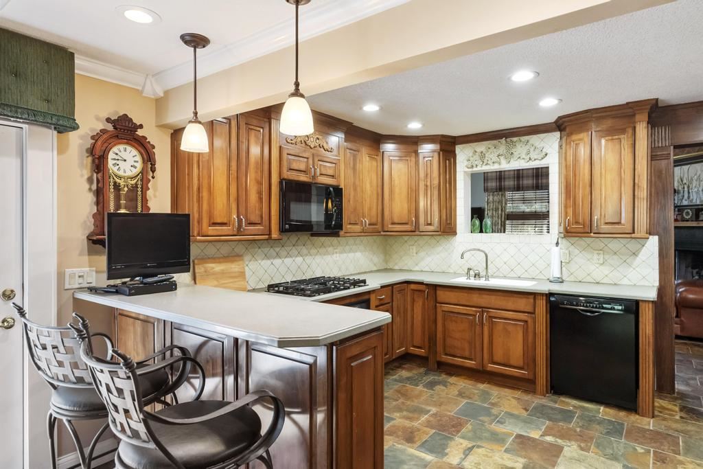 214 Newman Street Charlevoix MI 49720