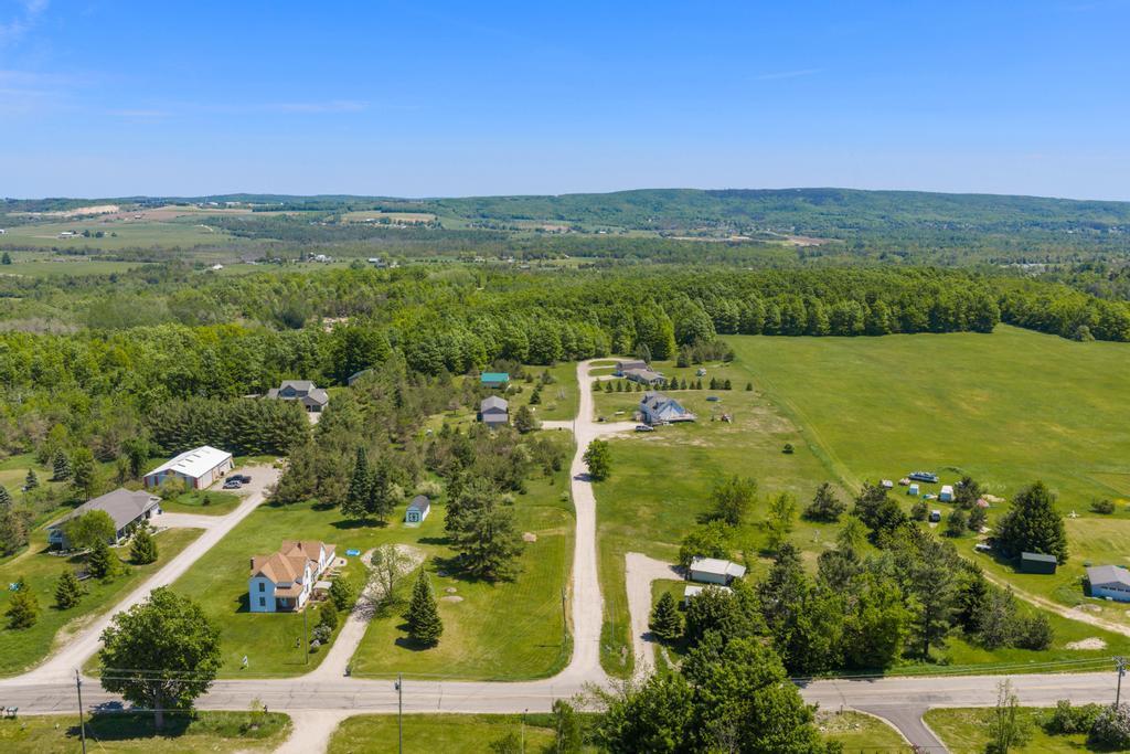 2523 Howard Road Petoskey MI 49770