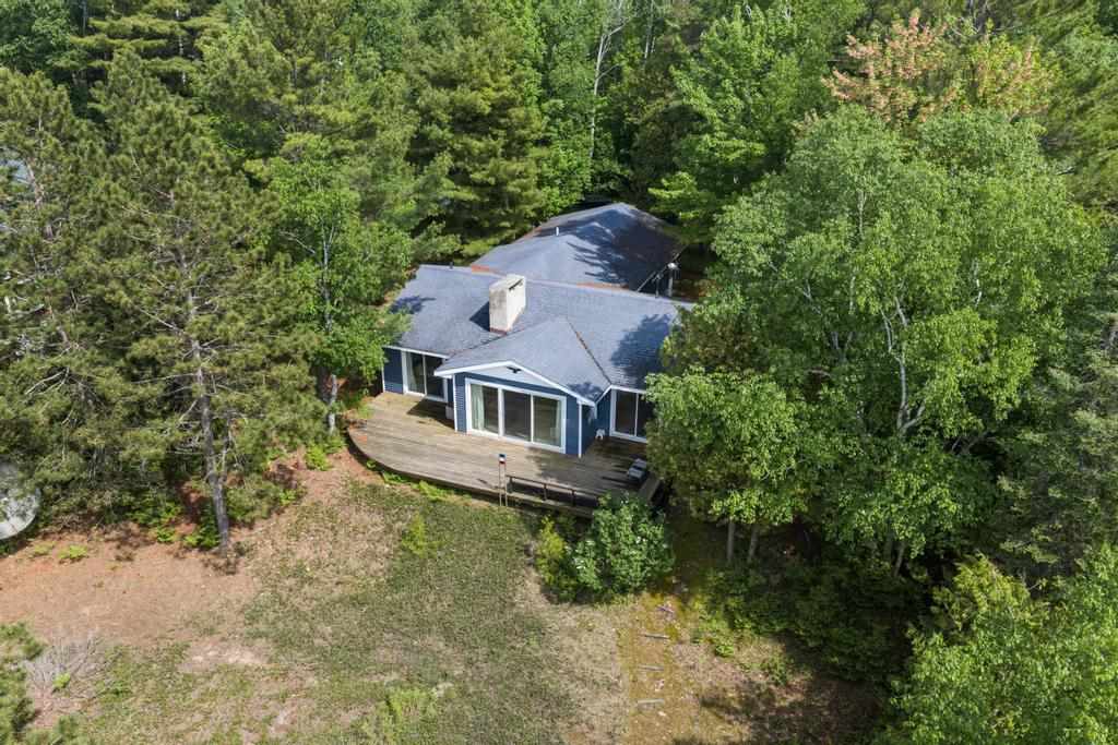 04883 Lakeshore Drive Charlevoix MI 49720-0000