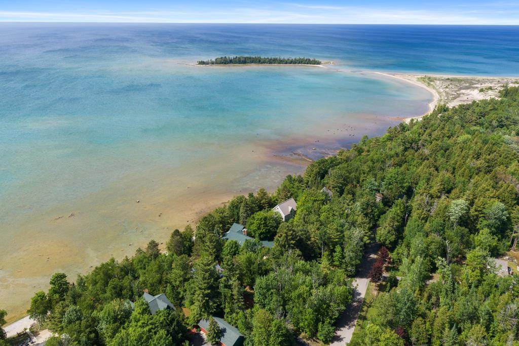 04883 Lakeshore Drive Charlevoix MI 49720-0000
