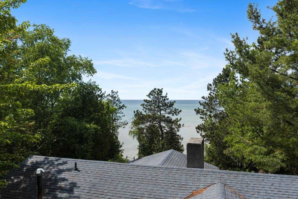 04883 Lakeshore Drive Charlevoix MI 49720-0000