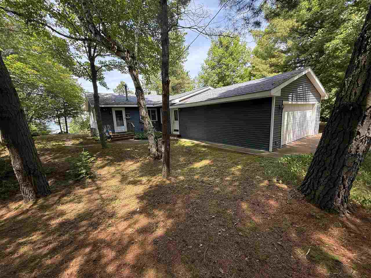 04883 Lakeshore Drive Charlevoix MI 49720-0000