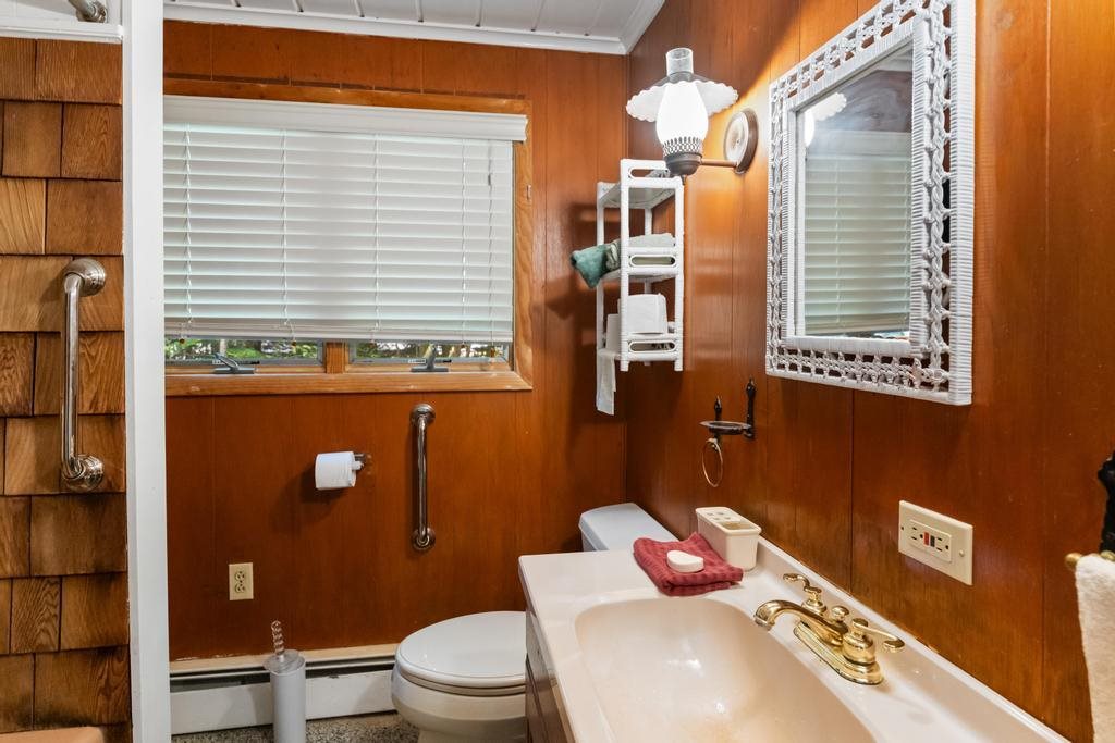 04883 Lakeshore Drive Charlevoix MI 49720-0000