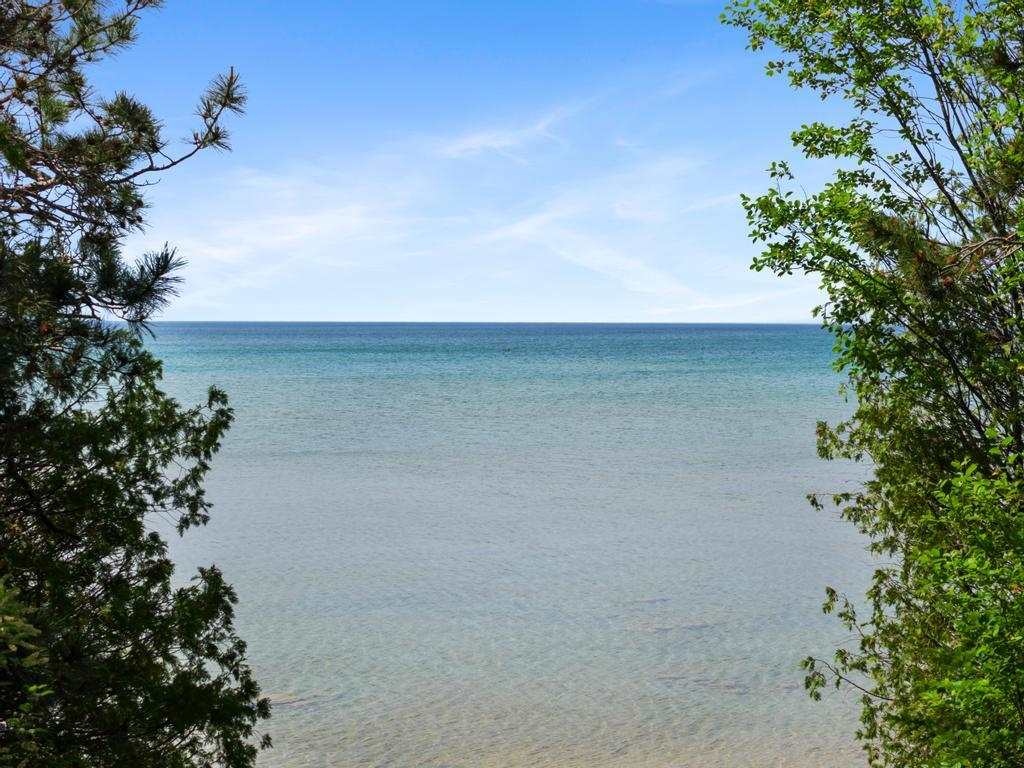 04883 Lakeshore Drive Charlevoix MI 49720-0000
