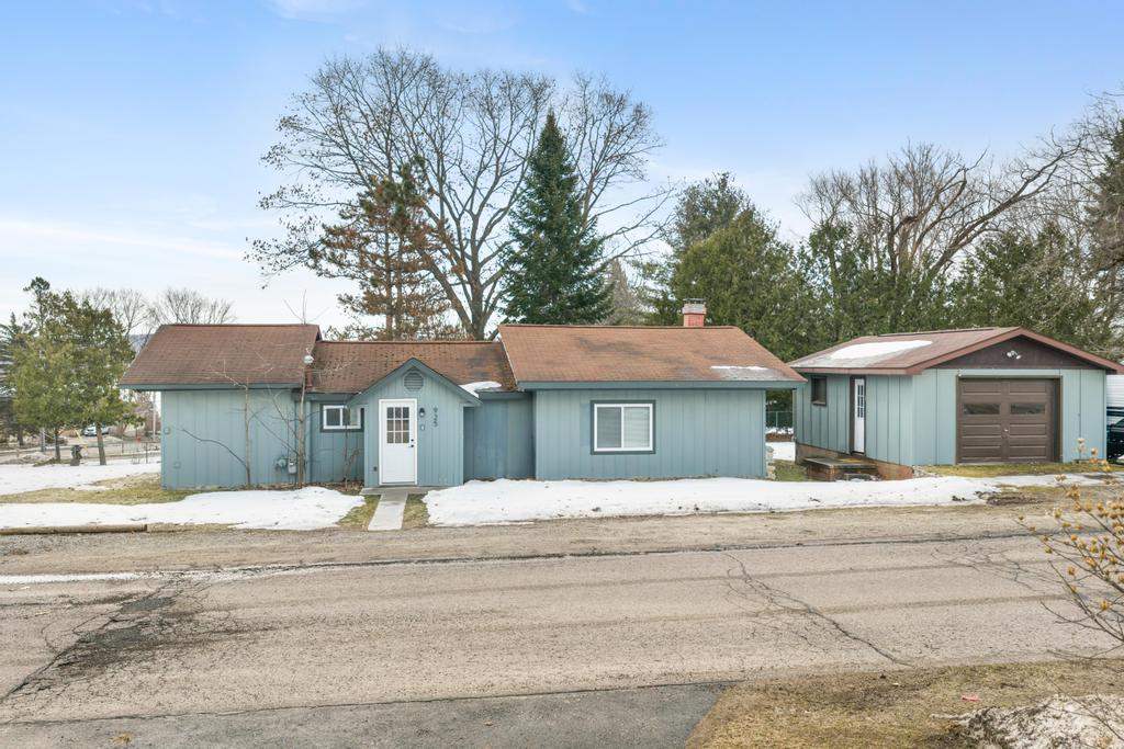 925 Charlevoix Boyne City MI 49712