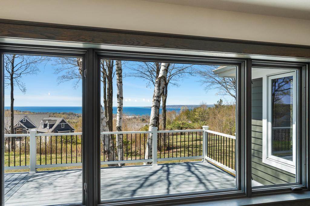 1248 Autumn Lane Petoskey MI 49770