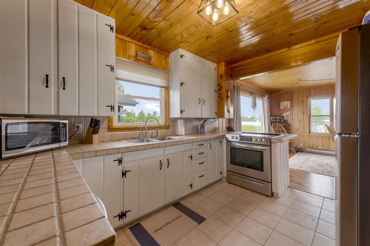 5821 Bellchase Drive Indian River MI 49749