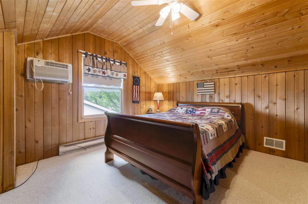 5821 Bellchase Drive Indian River MI 49749