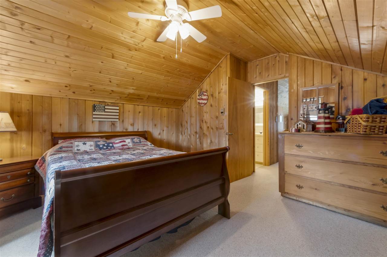 5821 Bellchase Drive Indian River MI 49749