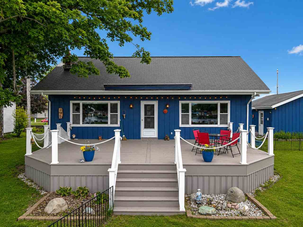 5821 Bellchase Drive Indian River MI 49749