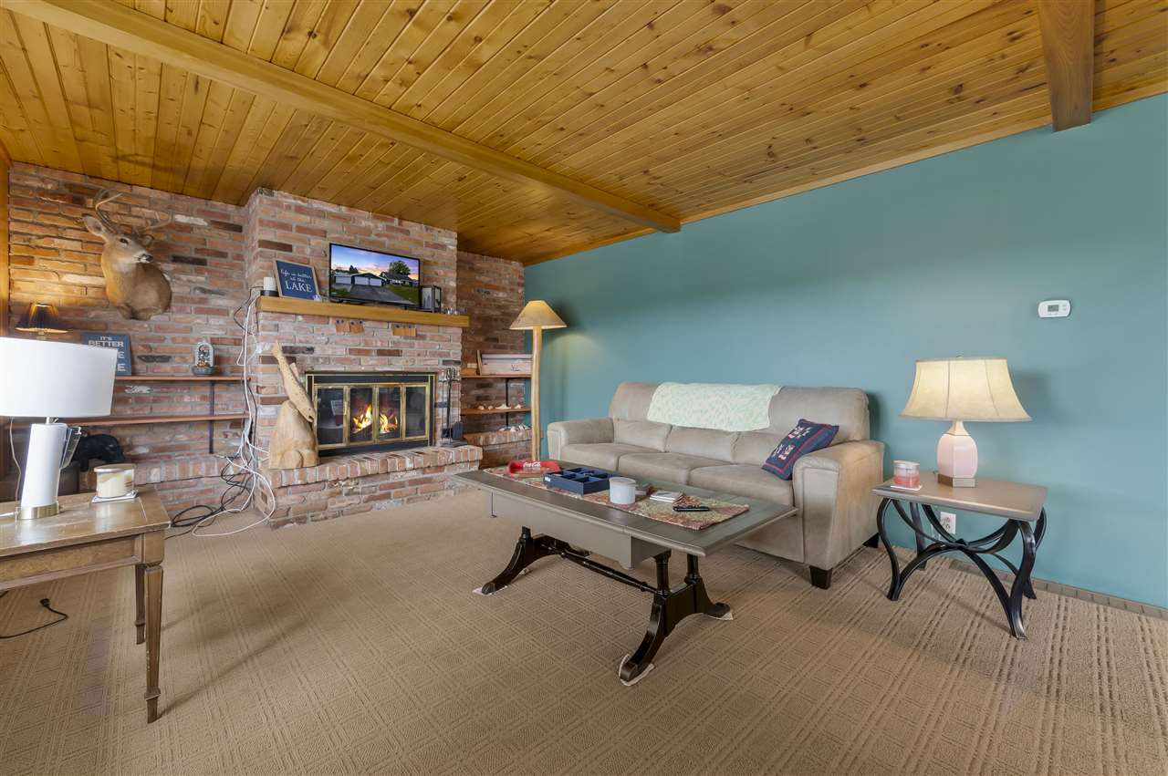 5821 Bellchase Drive Indian River MI 49749