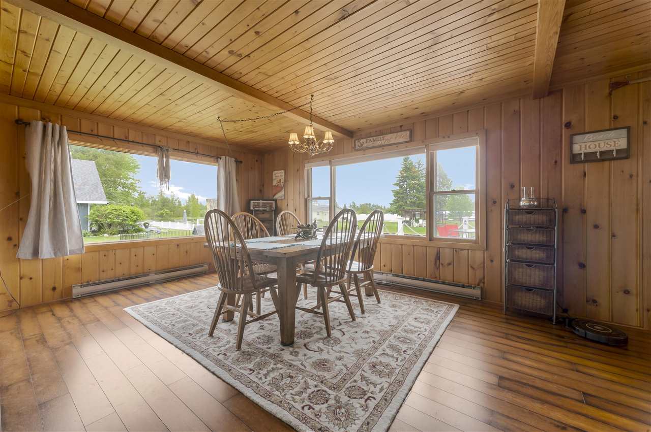 5821 Bellchase Drive Indian River MI 49749