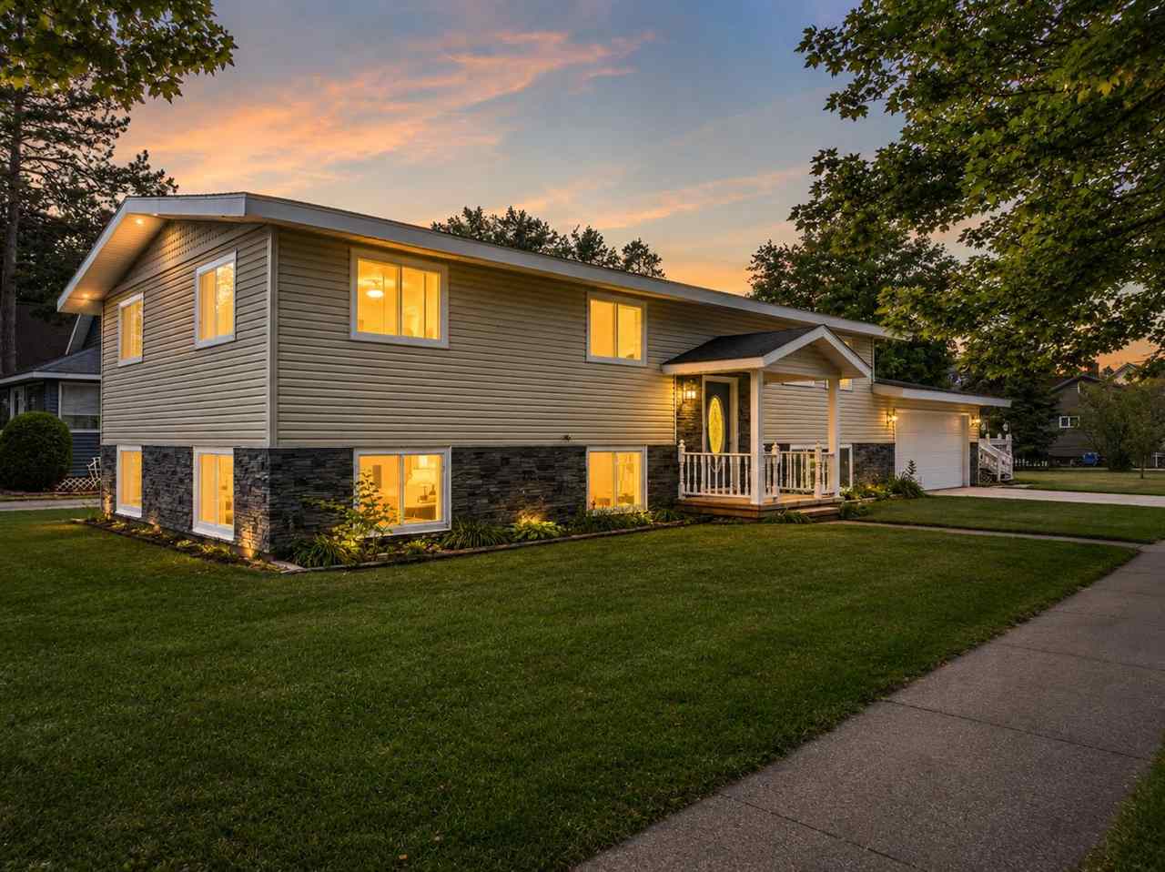 303 Ducharme Mackinaw City MI 49701