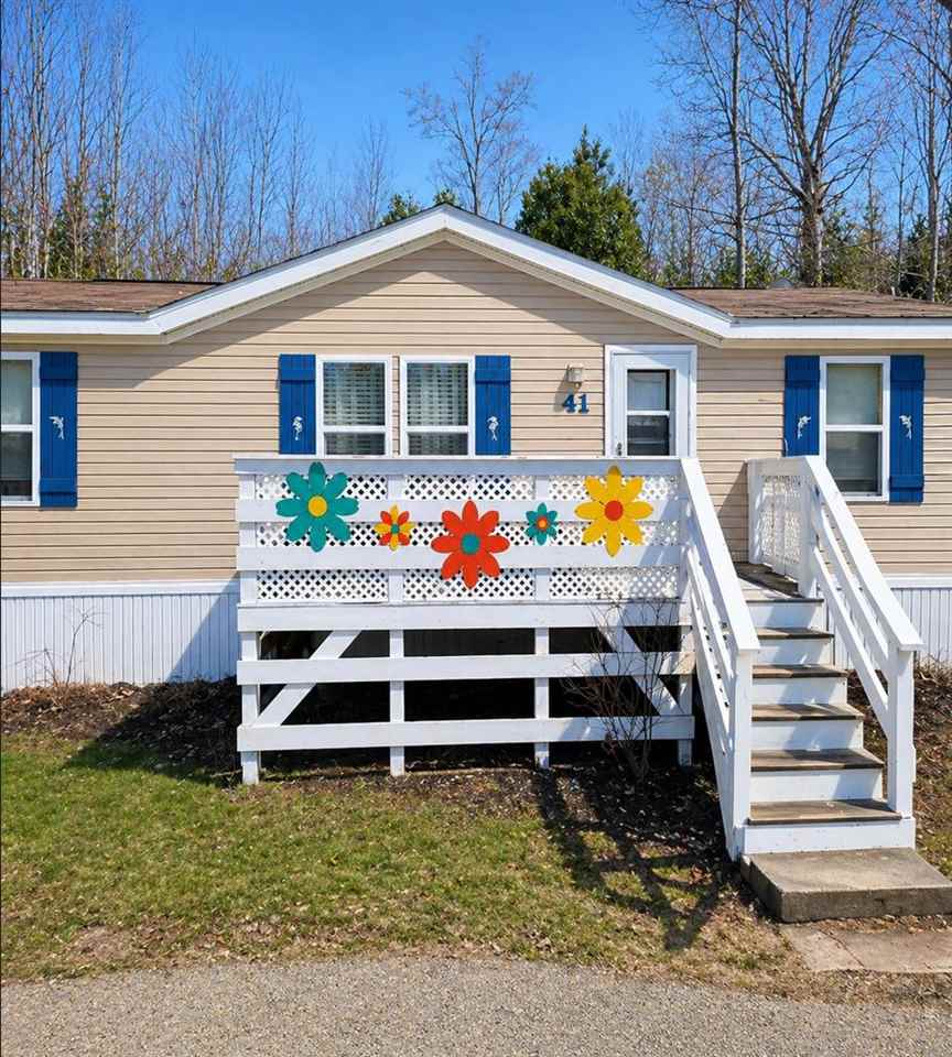 7525-41 Karlee Court Street Charlevoix MI 49720