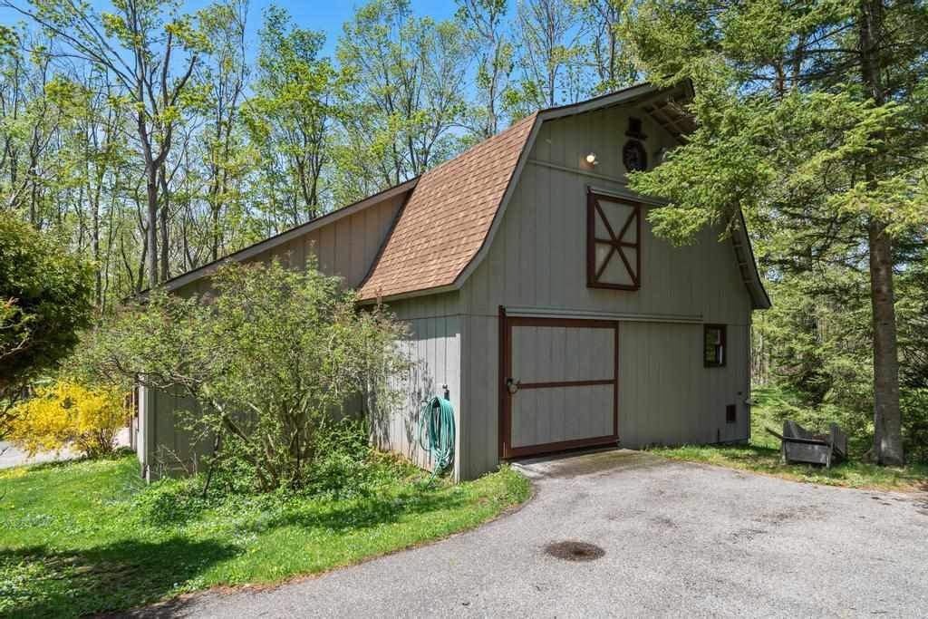 1396 Blackbird Road Petoskey MI 49770