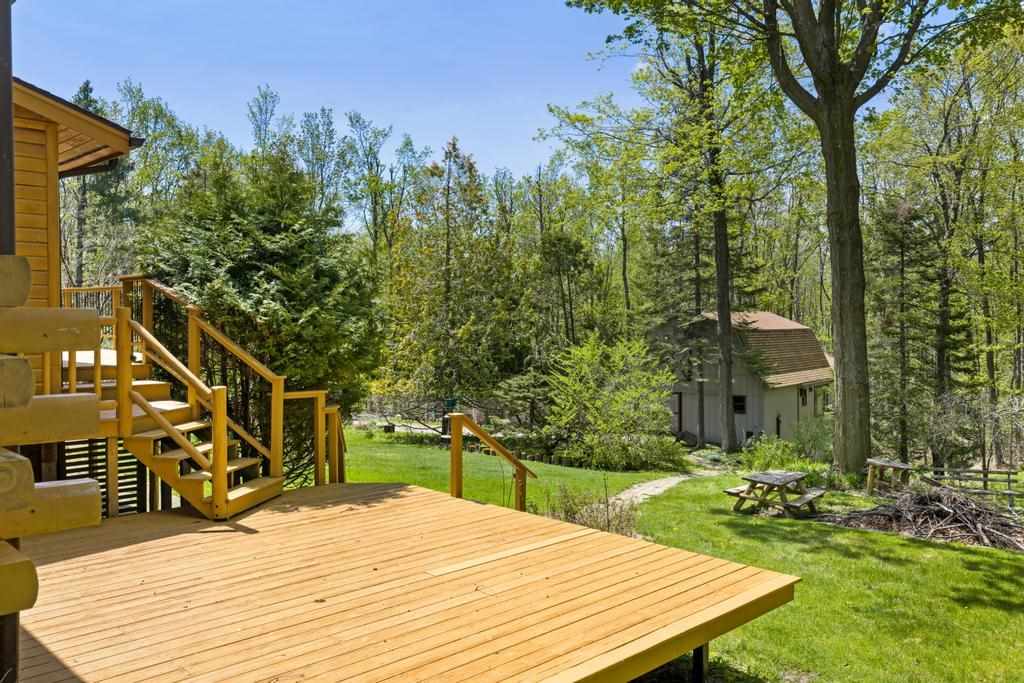 1396 Blackbird Road Petoskey MI 49770