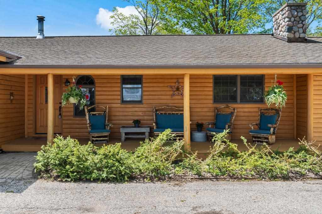 1396 Blackbird Road Petoskey MI 49770