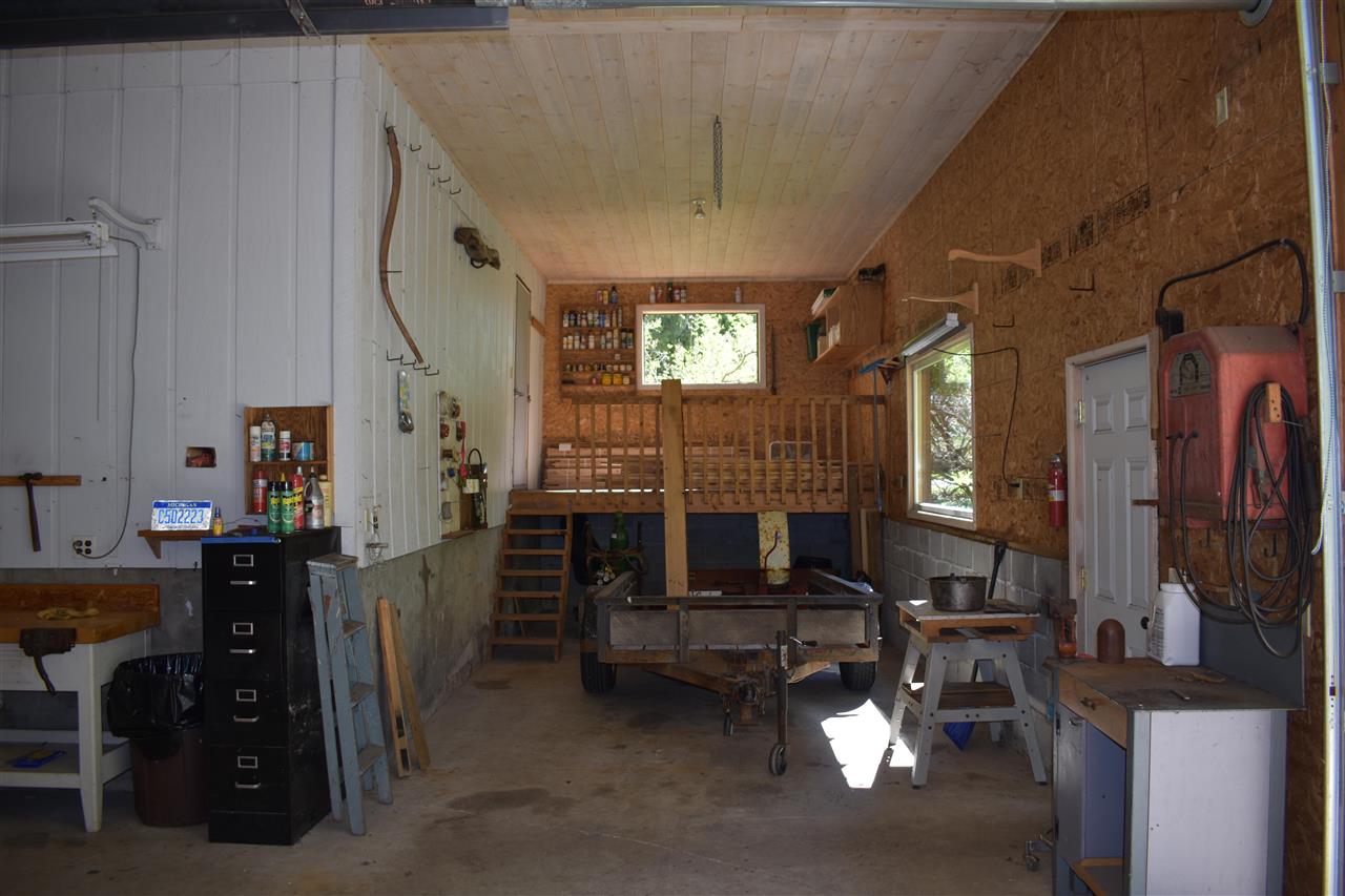 1396 Blackbird Road Petoskey MI 49770