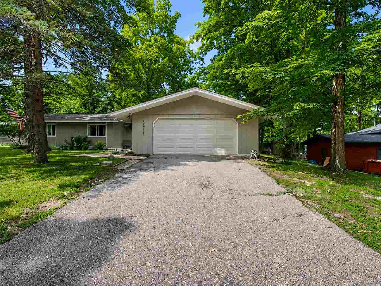 12593 Fern Place Charlevoix MI 49720