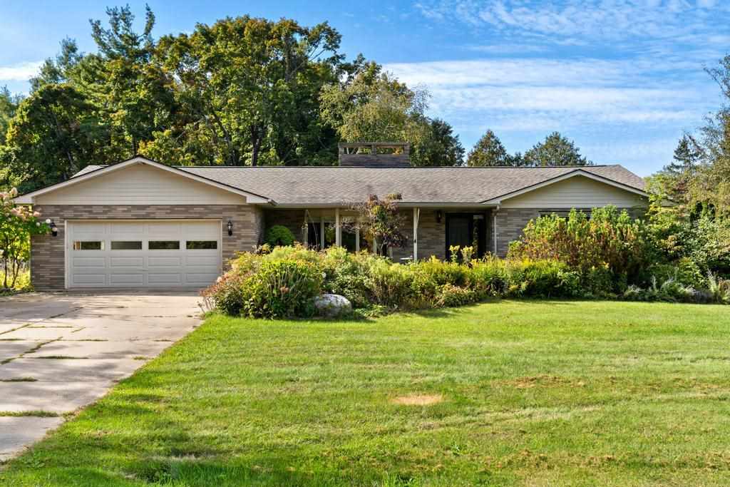 991 Cross Creek Lane Petoskey MI 49770