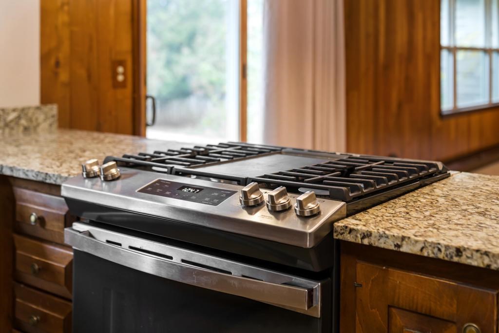 991 Cross Creek Lane Petoskey MI 49770