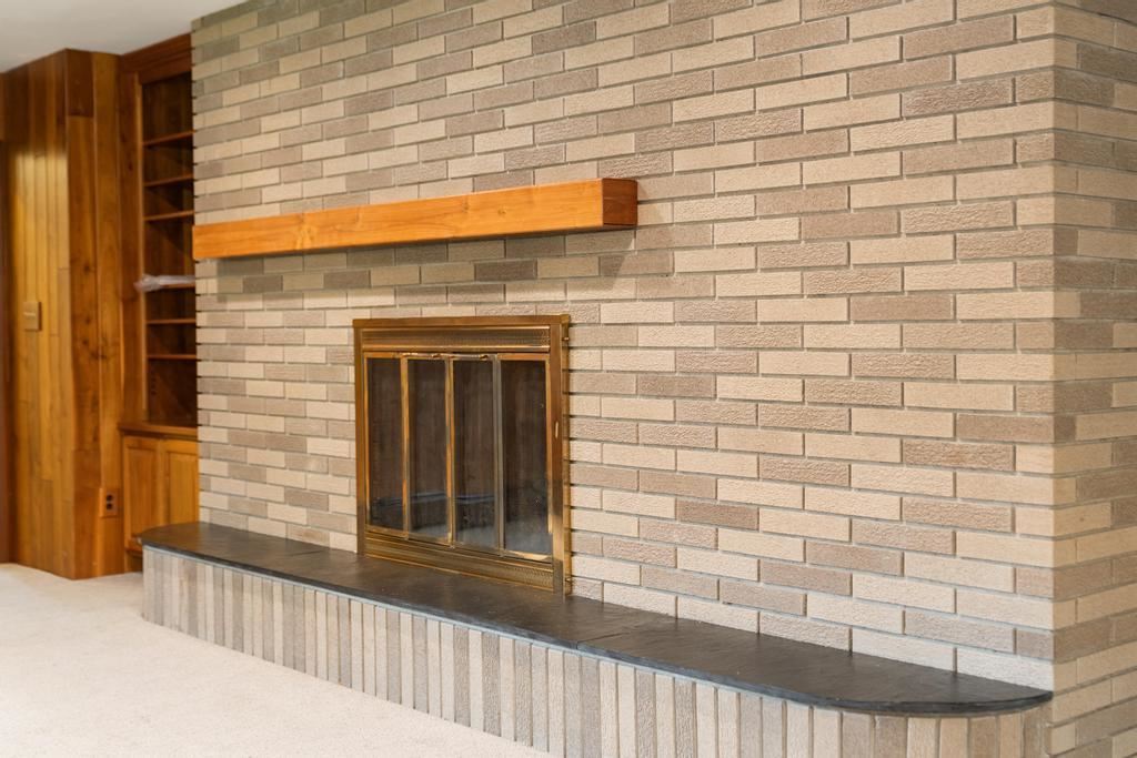 991 Cross Creek Lane Petoskey MI 49770