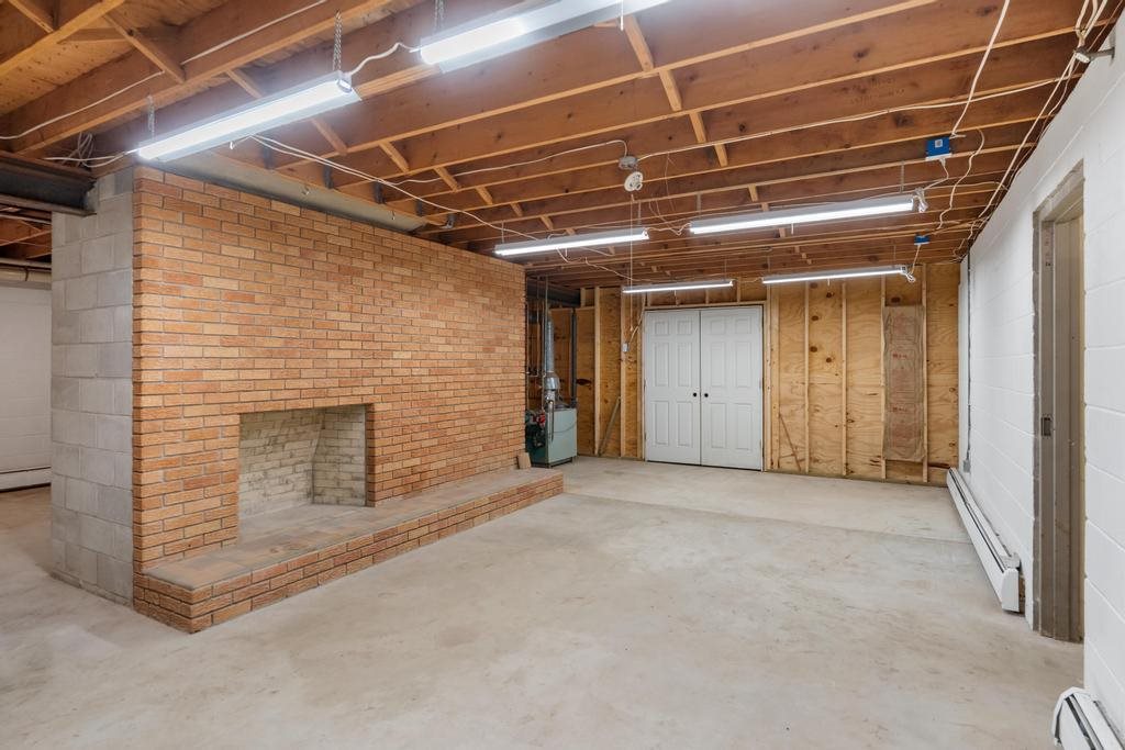 991 Cross Creek Lane Petoskey MI 49770
